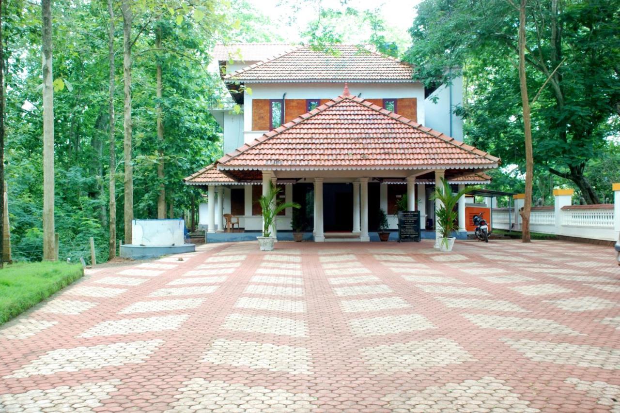 Ktdc Tamarind, Nilambur Hotel Buitenkant foto